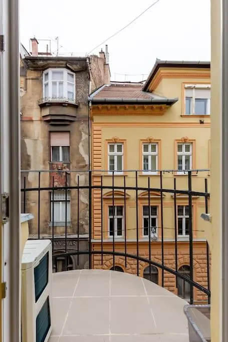 Sunny Bright, Centrally Located, Ac Balcony By Nw Budapest