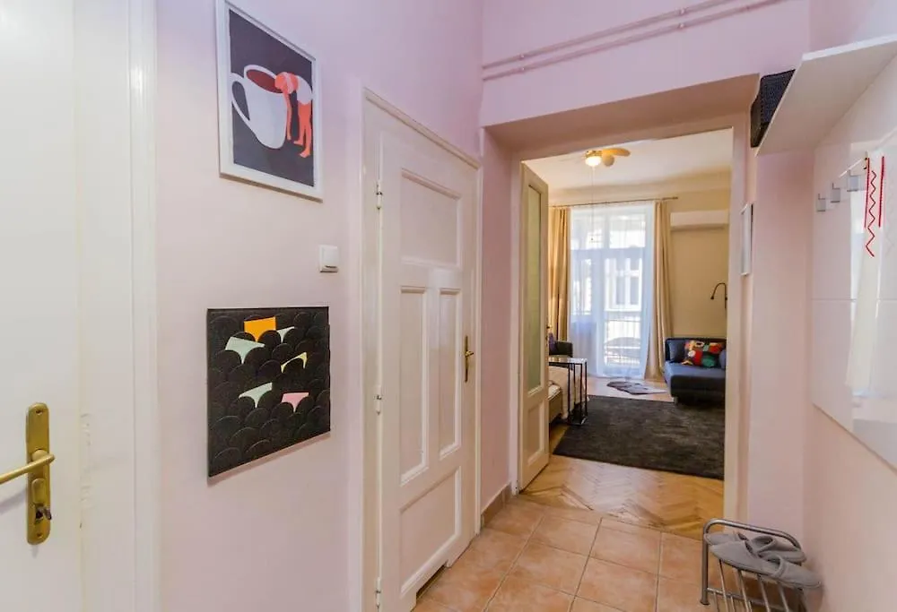Sunny Bright, Centrally Located, Ac Balcony By Nw Budapest